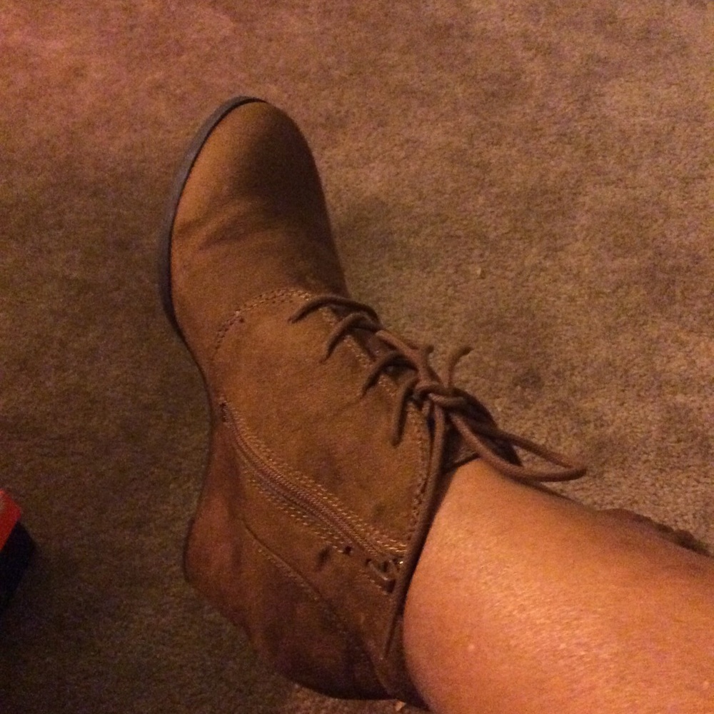 Ankle boots